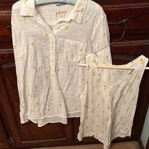 Merona White Gauzy XL Shirt and L Tank with Yellow Pineapple Print